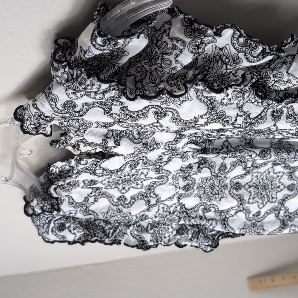 Anthroplogie Ruffled Lace Blouse Women's L Black White Shirt Top - Picture 13 of 16